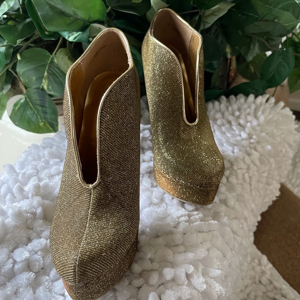 Sexy gold booties!!!! Ready for a night on the town!!!!!